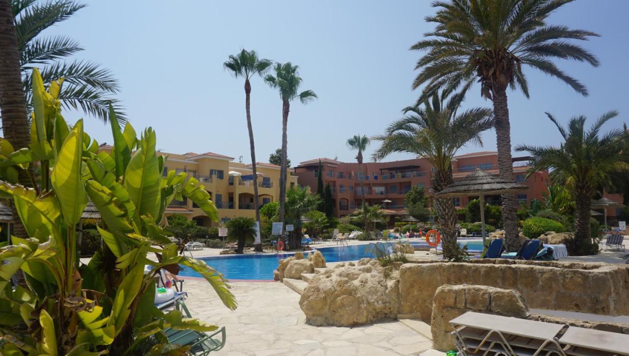 Limnaria Gardens Paphos, near beach Exterior foto