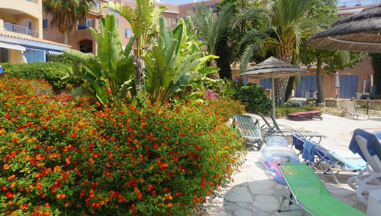 Limnaria Gardens Paphos, near beach Exterior foto